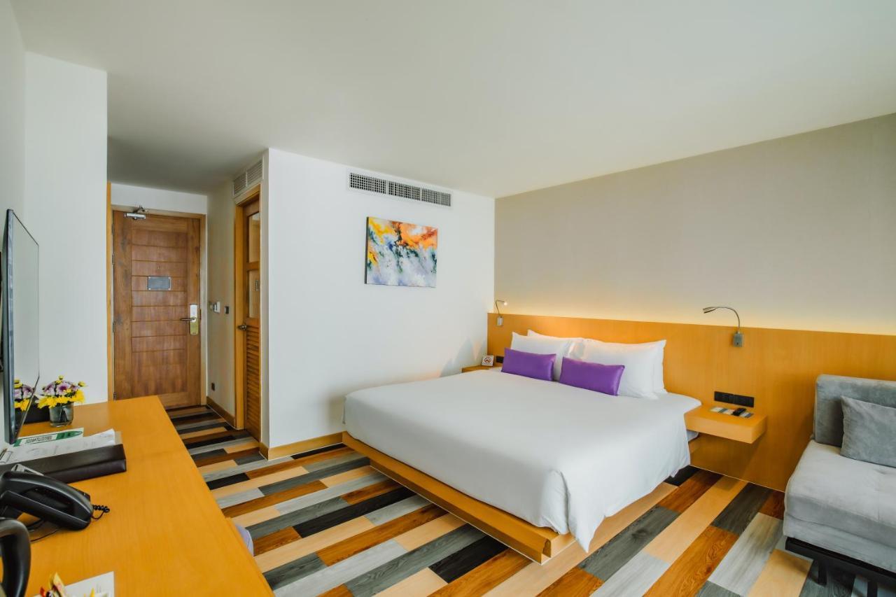 The Lunar Patong Exterior foto