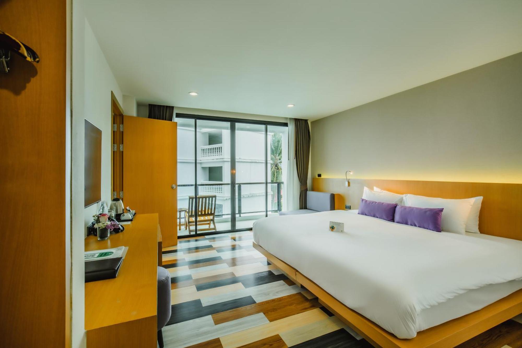 The Lunar Patong Exterior foto